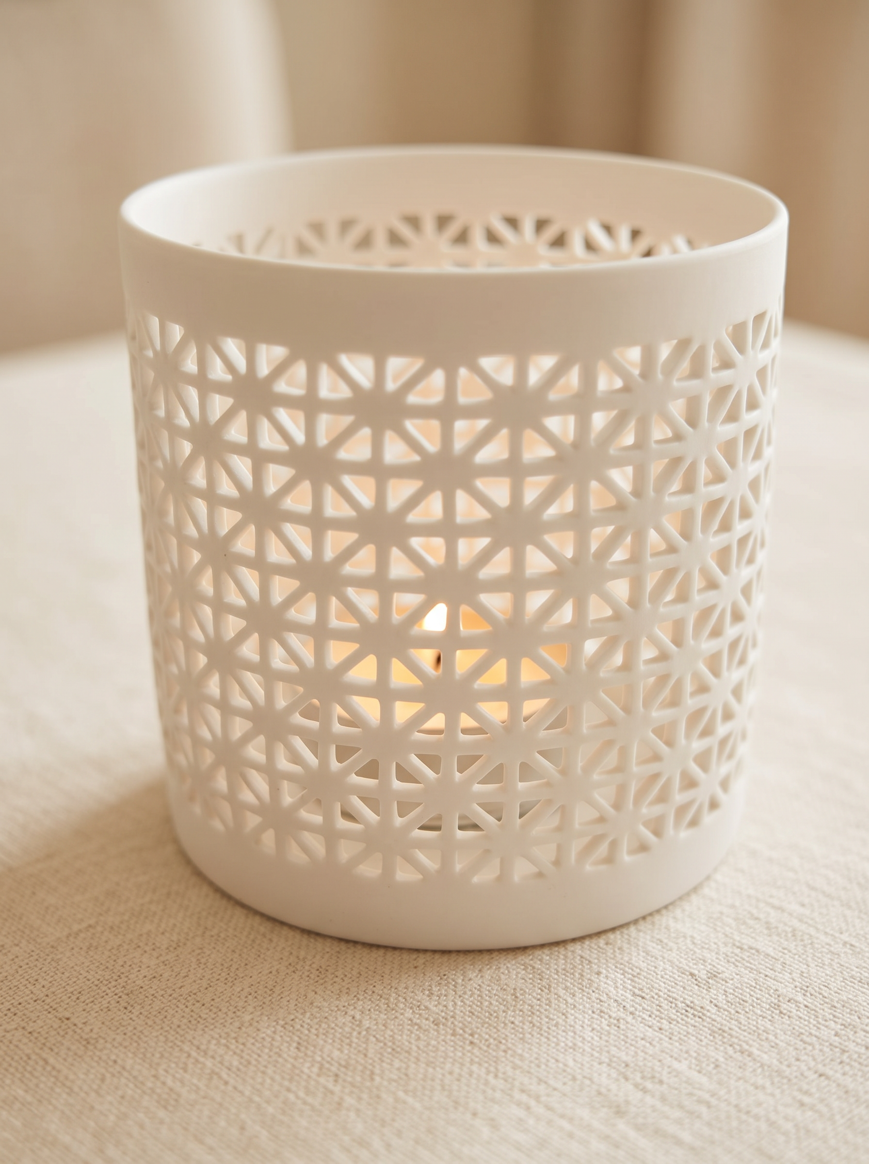 Photophore blanc ajouré — Dentelle